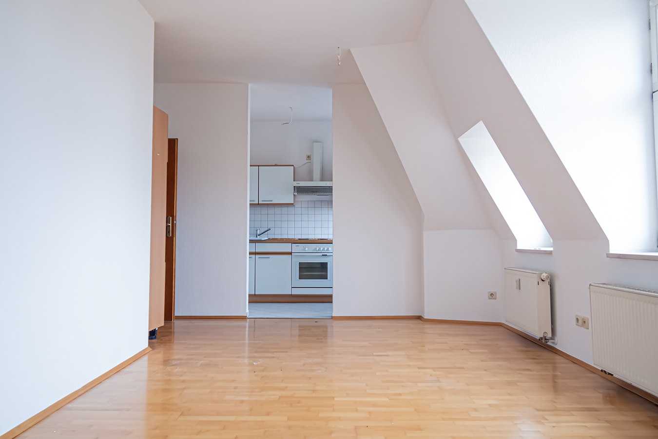 Charmante 2-Zimmer-Eigentumswohnung in beliebter Lage von Dresden-Löbtau – Bild 8