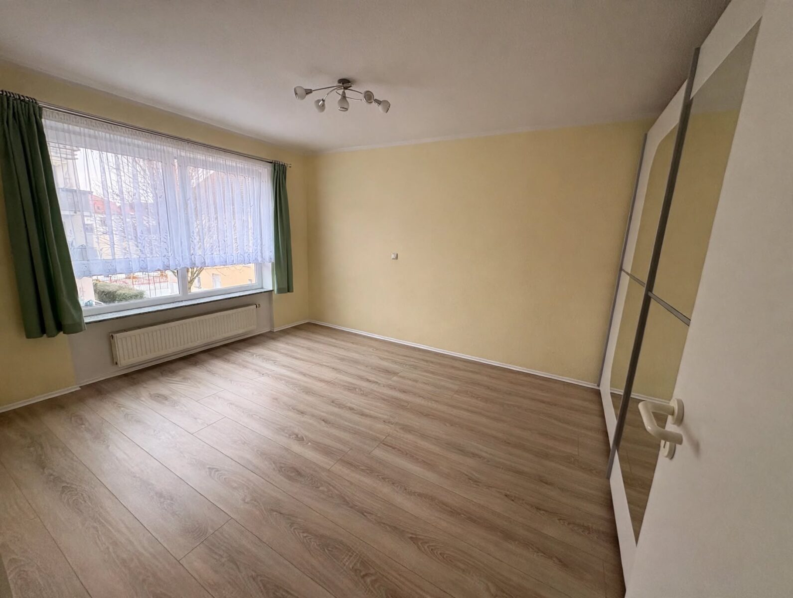 Tolle 3-Raumwohnung in Dresden Cotta mit Tiefgaragenstellplatz – Bild 9